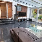 Stadtnahe Familienvilla Villa