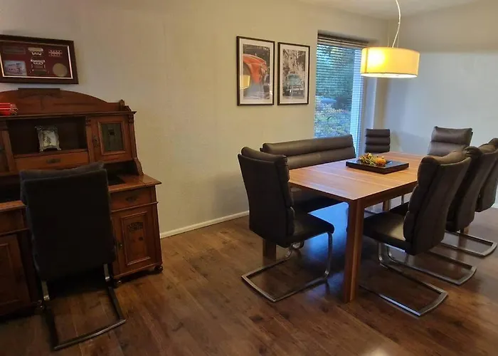 Stadtnahe Familienvilla Willa Oersdorf